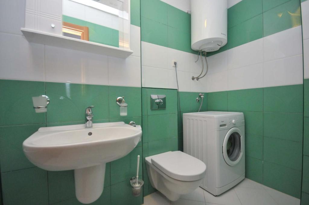 Петровац: Seaside Apartments Petrovac