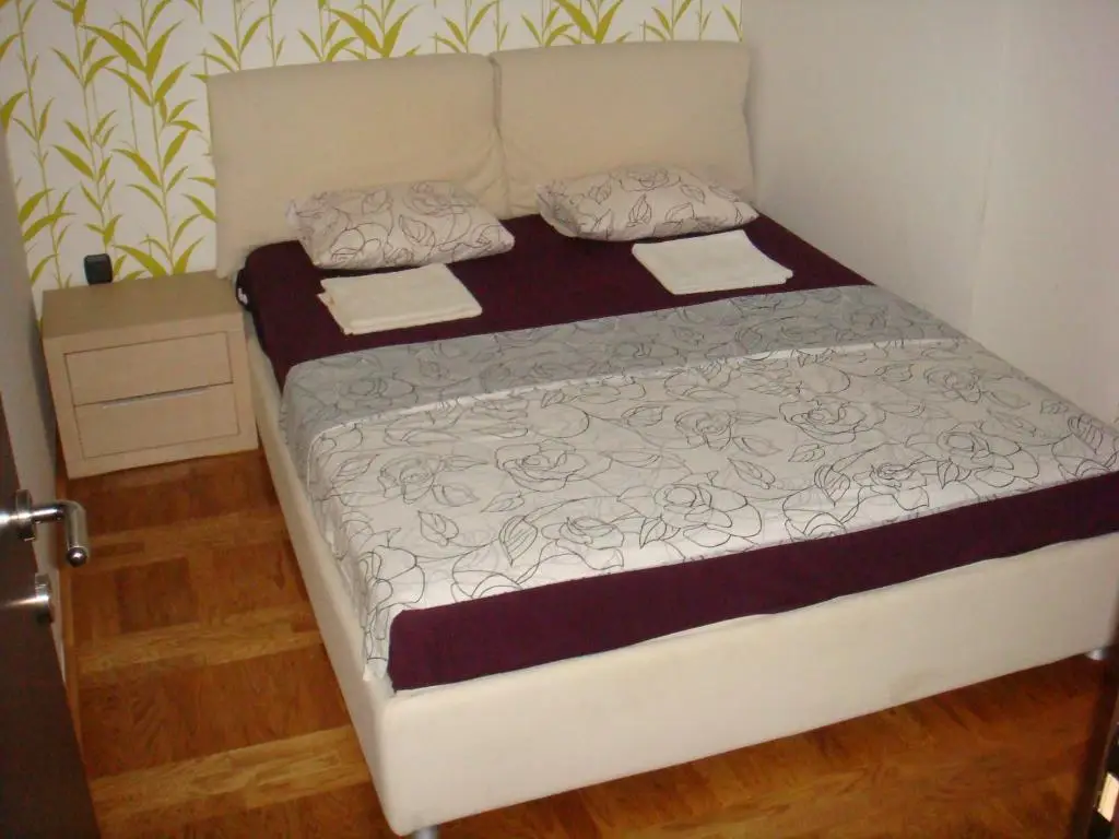Свети-Стефан: Apartments Orfej