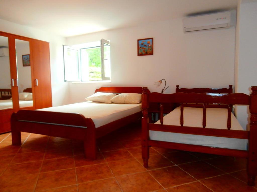 Доброта: Apartments Pejanović