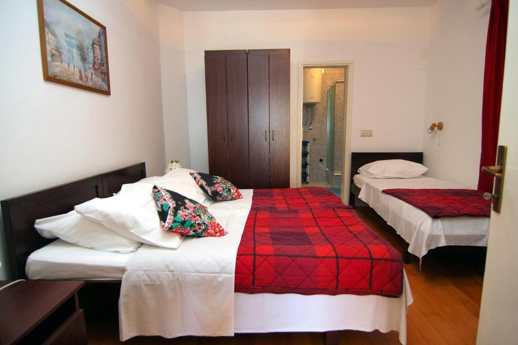 Херцег-Нови: Nikic Apartments