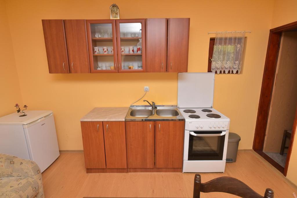 Стрп: Apartments Biga