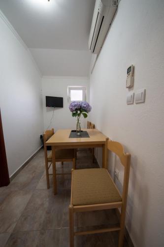 Тиват: Apartments Pavićević