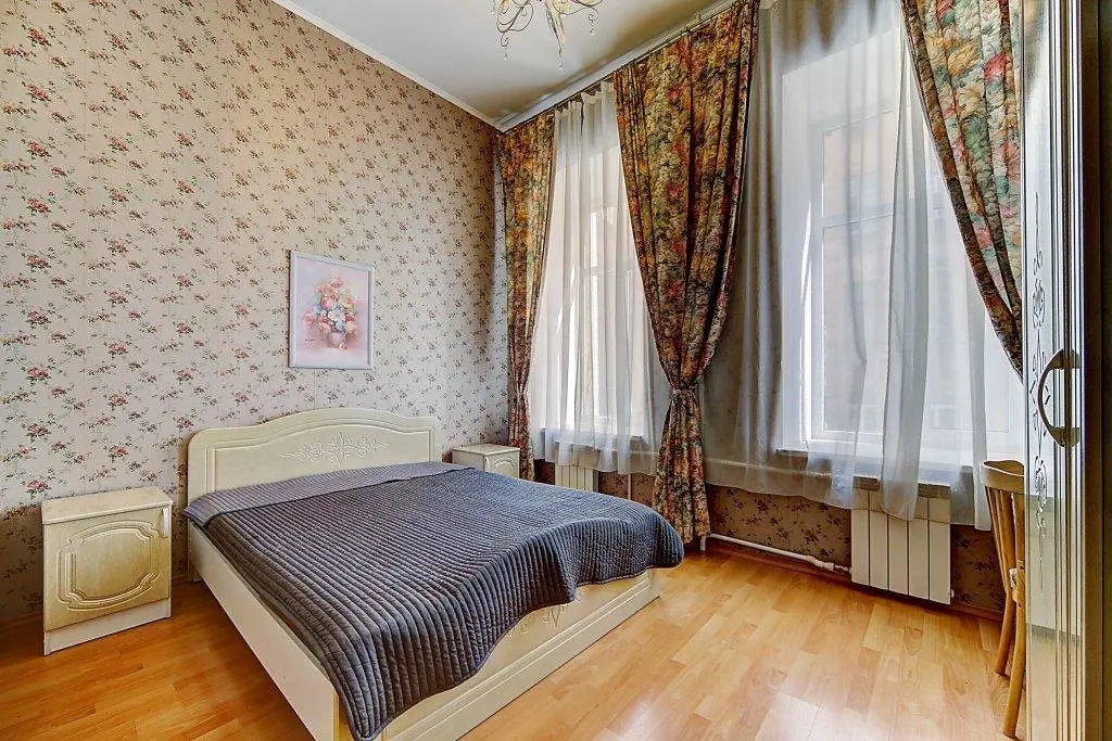 Санкт-Петербург: Sutki Apartments