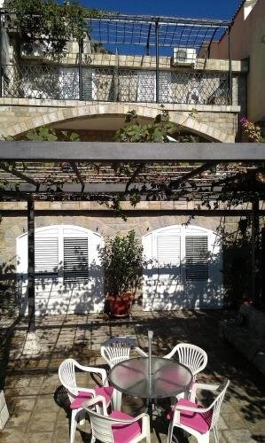 Свети-Стефан: Guest House Ljubiša