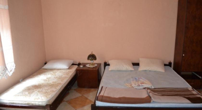 Столив: Apartments Radonjić