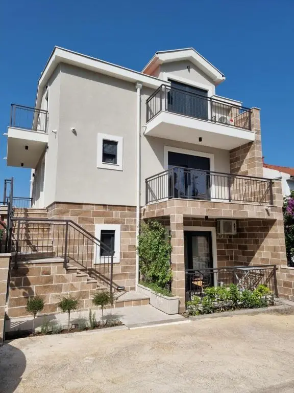 Радовичи: Apartments Vraneš Tivat