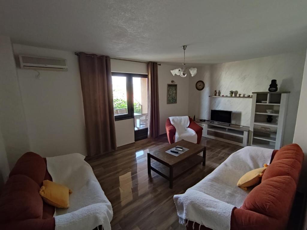 Радовичи: Apartments Vraneš Tivat