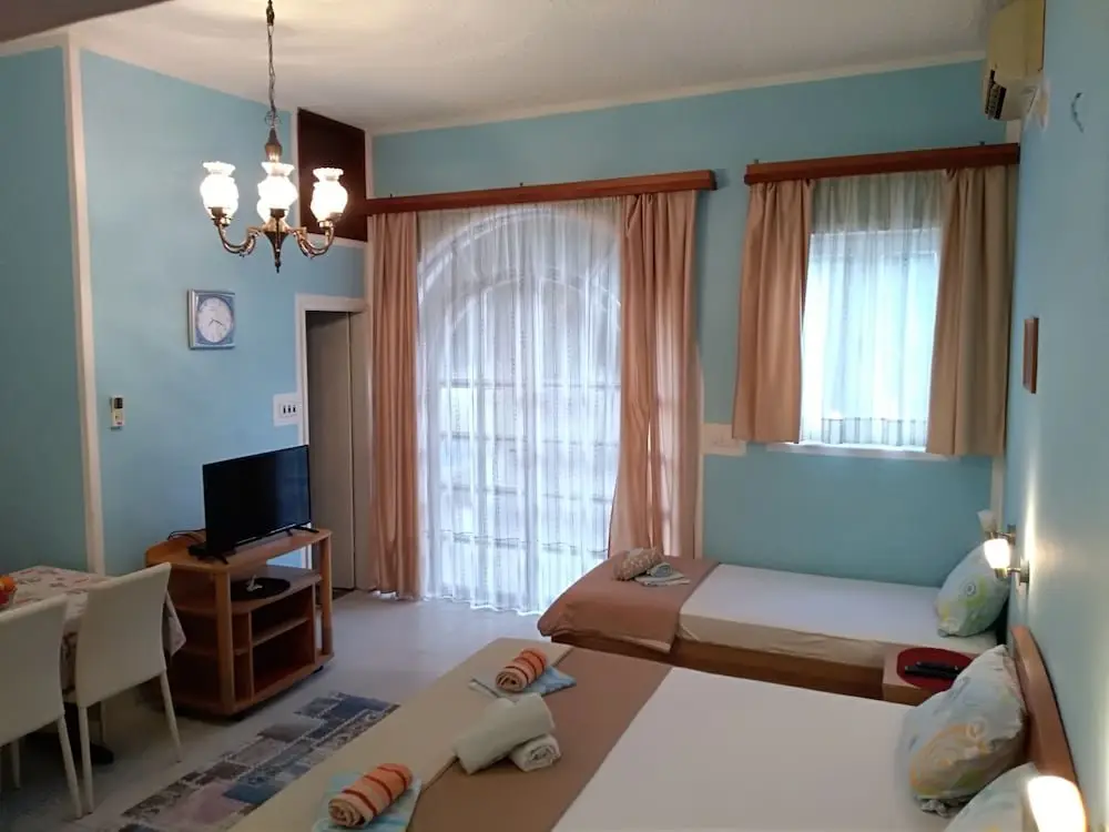 Петровац: Apartments Jovanovic