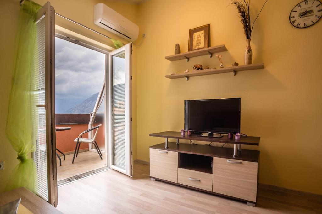 Доброта: Apartments Radonjić