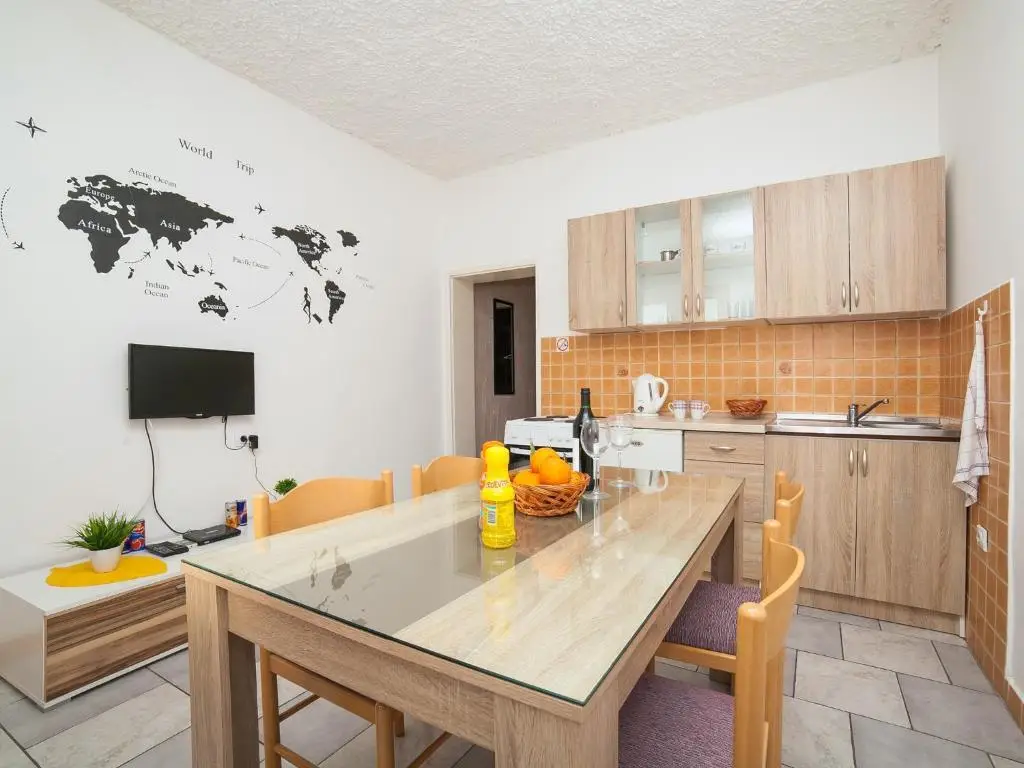Тиват: Apartments Božinović
