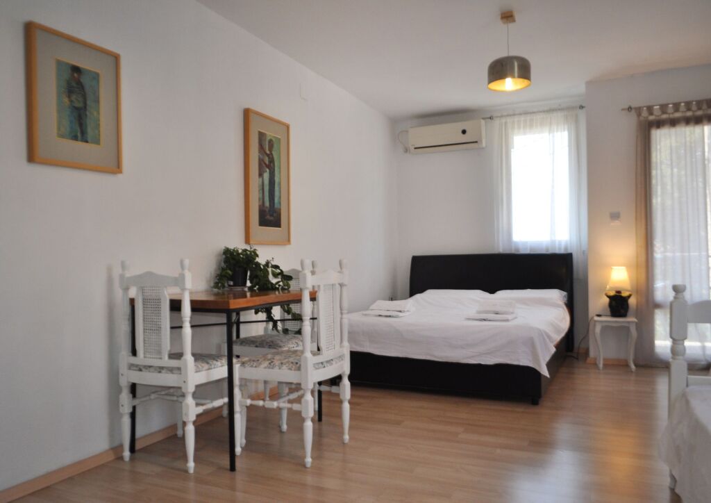 Бар: Apartments 'Rux de Luxe'