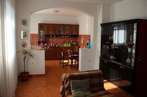 Бар: Holiday Home Malic