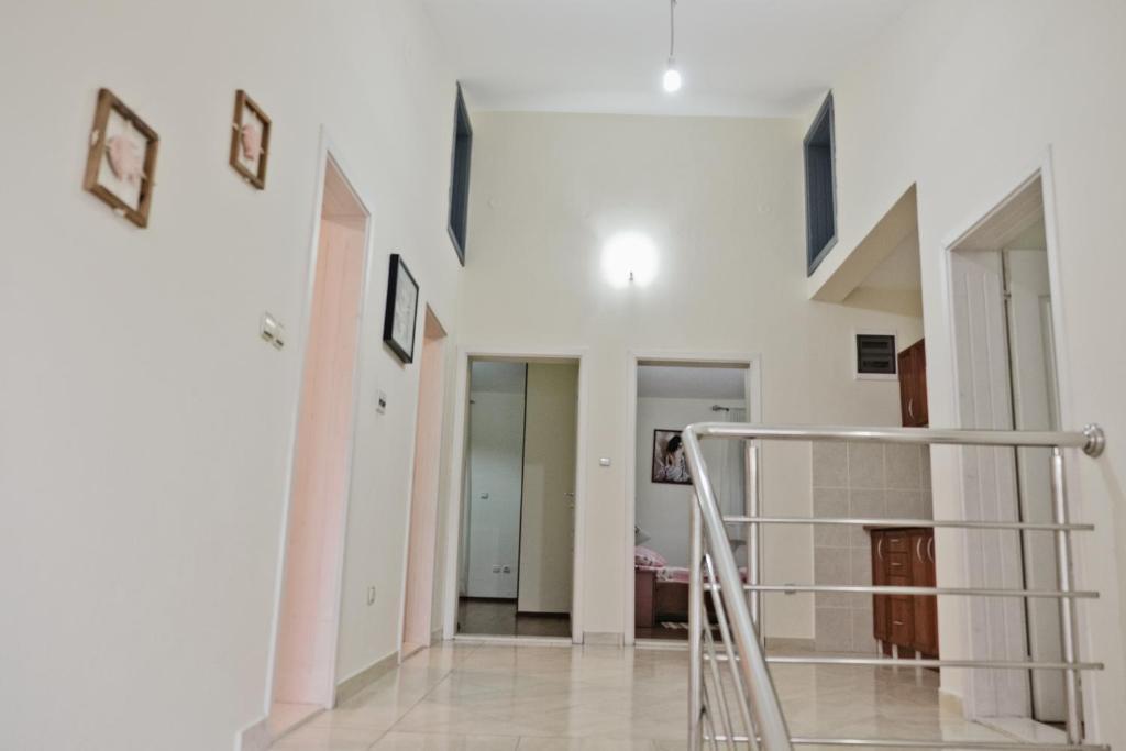 Бусат: Apartments Klara