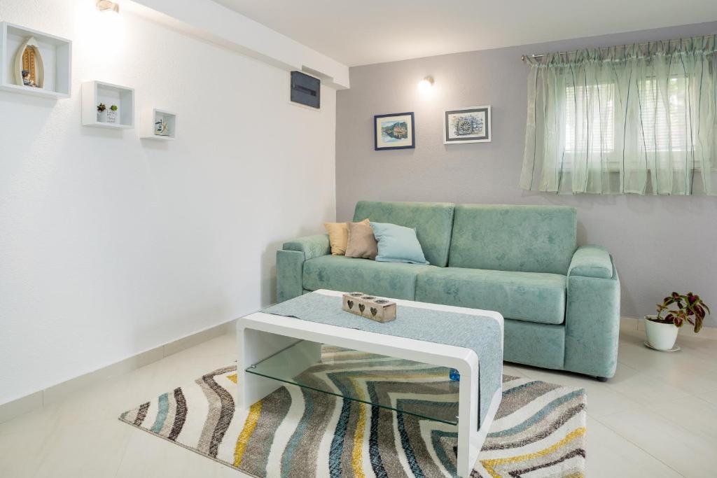 Тиват: Apartments Teodo