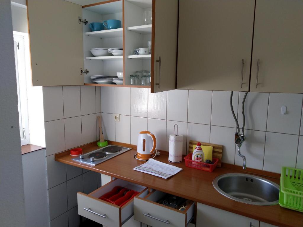 Доброта: Apartments Dani