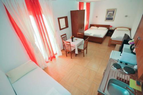 Будва: Guest House Andrea