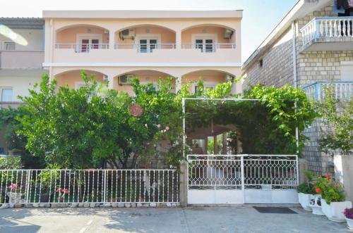 Будва: Guest House Andrea
