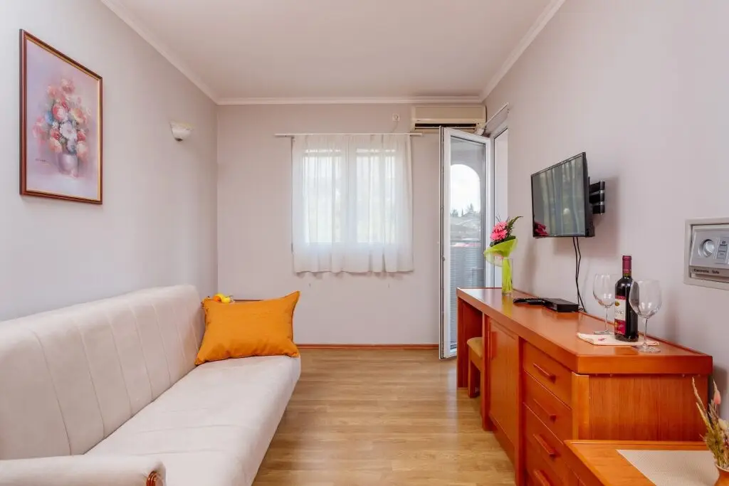 Тиват: Perper Aparthotel