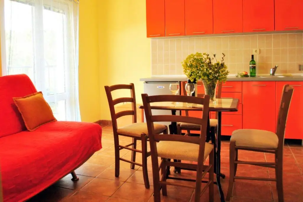 Деновичи: Apartments Villa-G Lustica