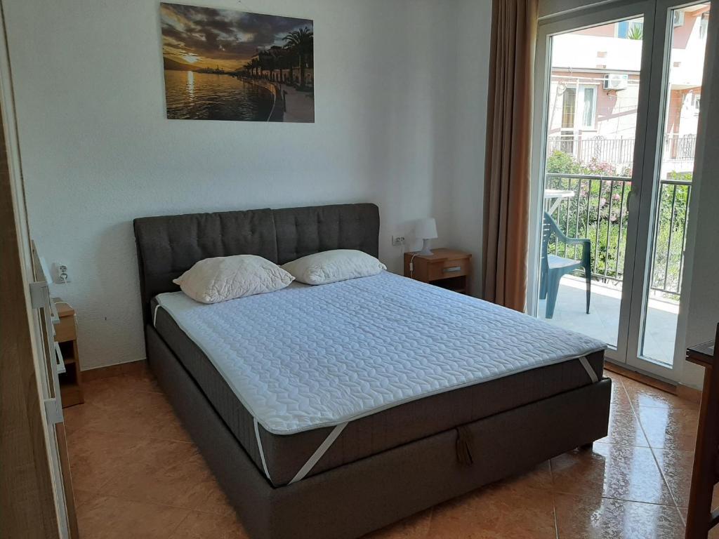 Бар: Apartments Macaso
