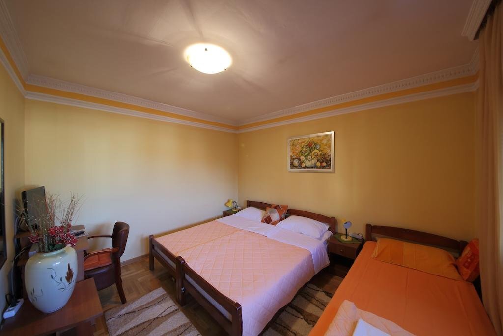 Цетине: Guest House Pansion 10
