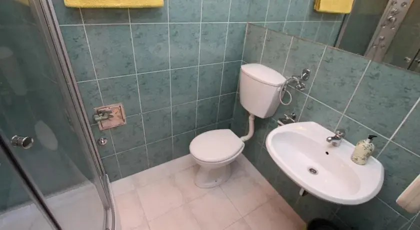 Деновичи: Apartments Krivokapic