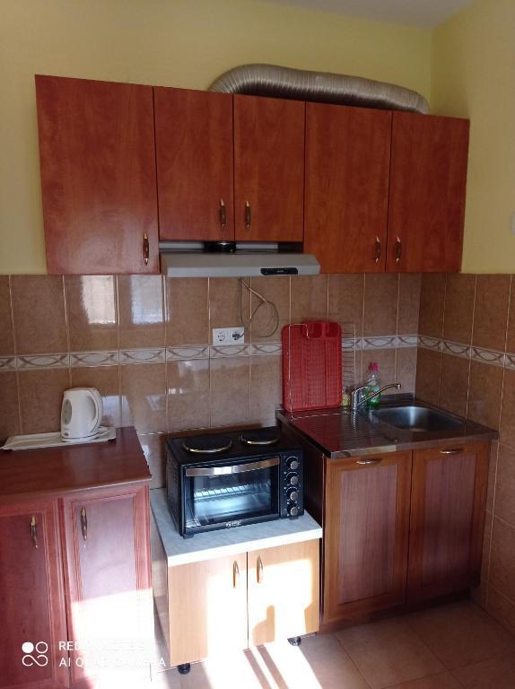 Доброта: Apartments Dakovic M