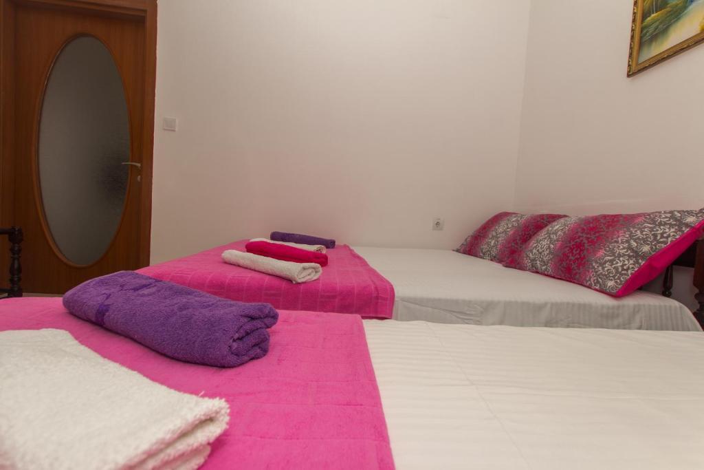 Петровац: Apartments Petković