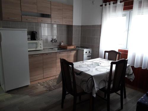 Чань: Guesthouse Apartments Zec