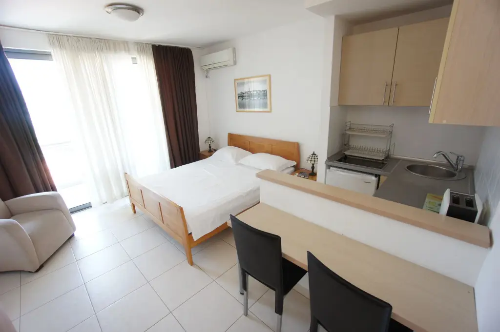 Бечичи: Apartments Becici Sunset