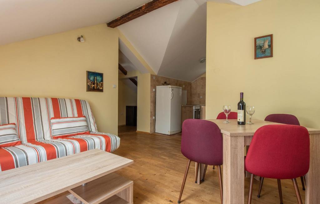 Доброта: Apartments Radimir