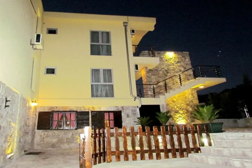 Подгорица: Hotel Crnogorska Kuća
