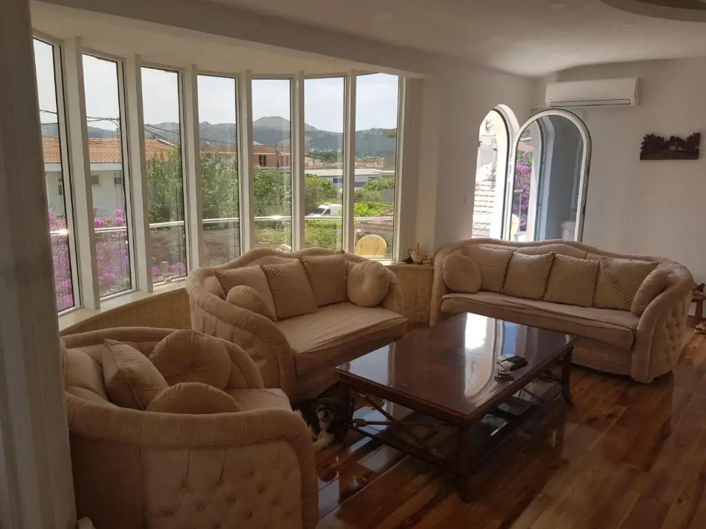 Бар: Guest House Lavrovic