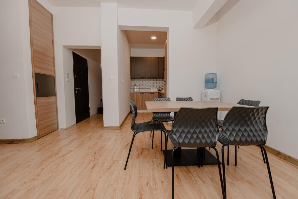 Будва: Apartments Trsteno