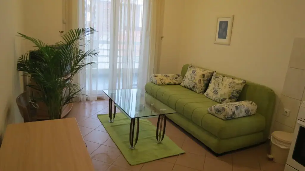 Петровац: Apartments Val