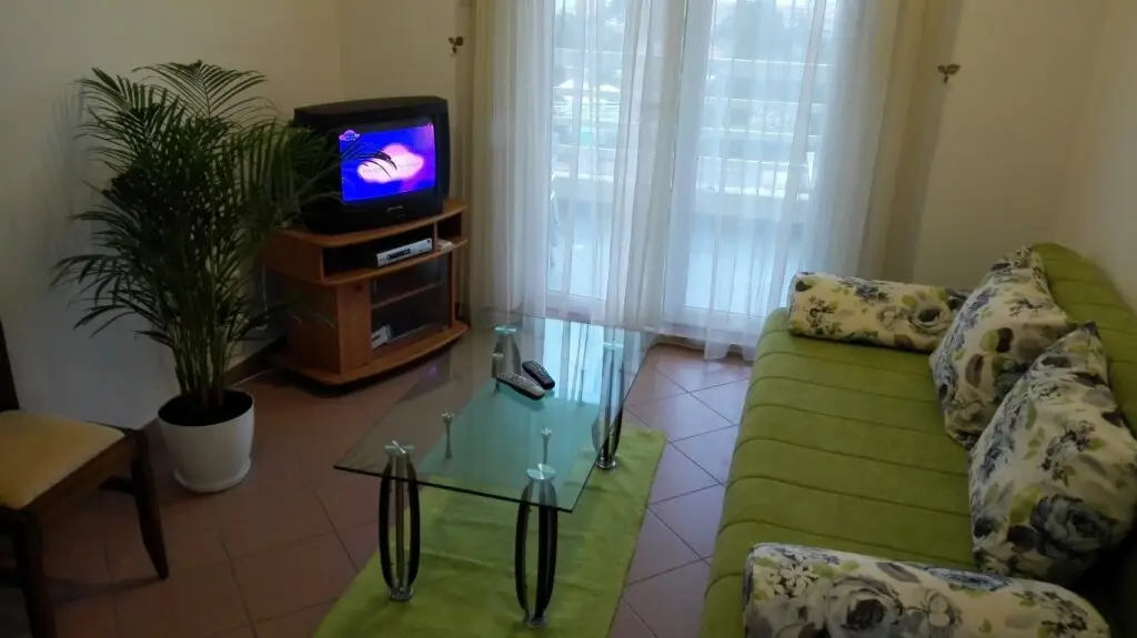 Петровац: Apartments Val
