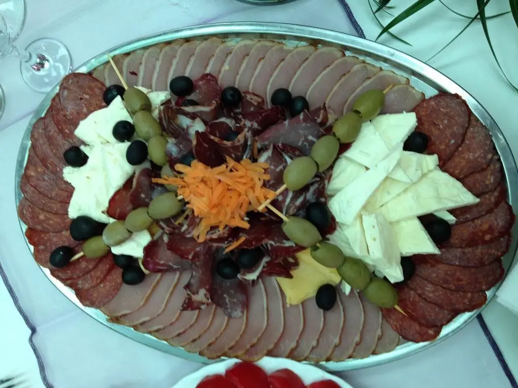 Плевля: Hotel Oazza