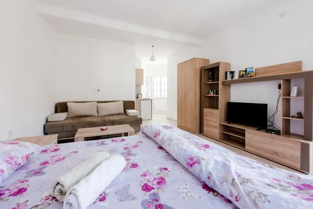 Сутоморе: Guest House Vukmarković