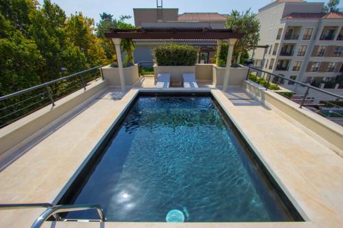 Тиват: Studio Zeta Porto Montenegro