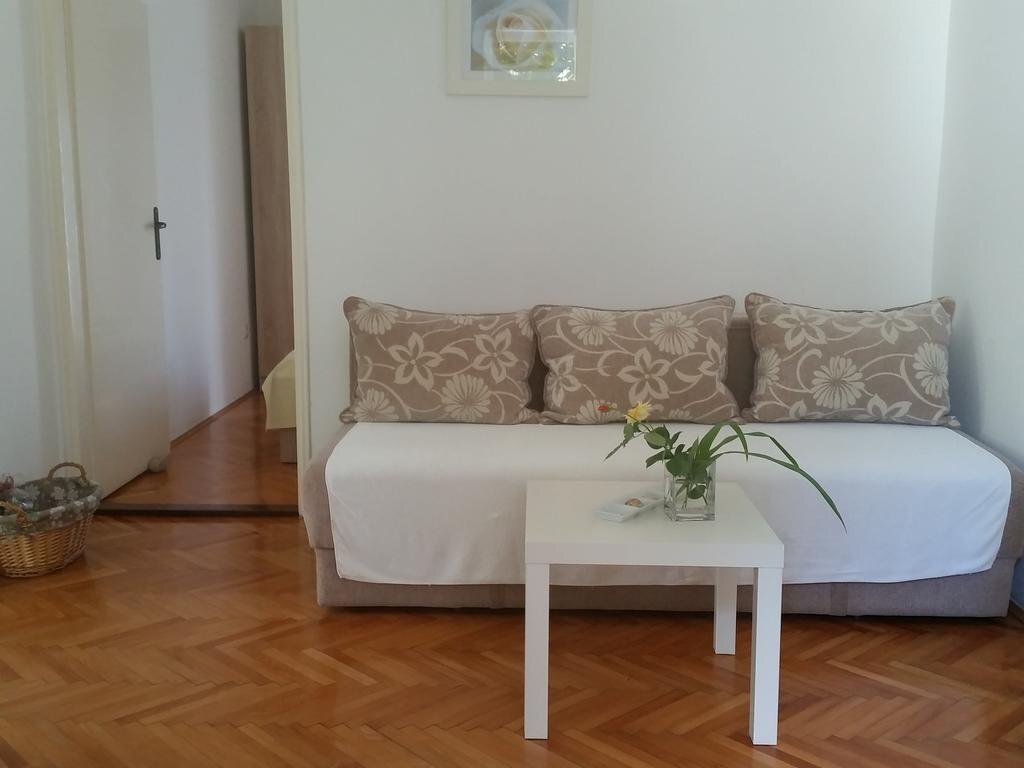 Мельине: Novip Apartments