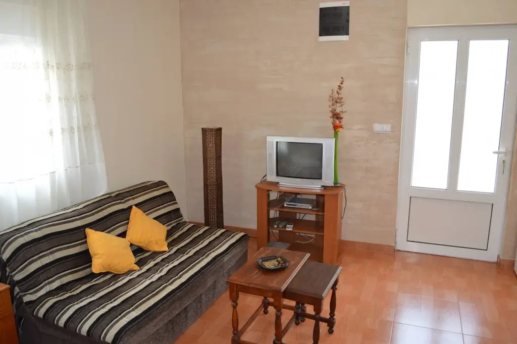 Тиват: Apartments Adžić