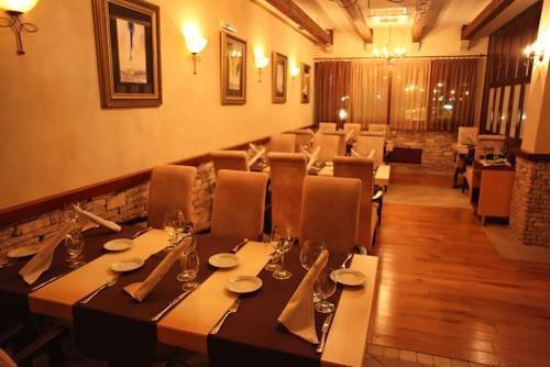 Никшич: Hotel Marshal