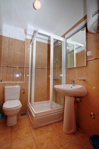 Петровац: Apartments Anka
