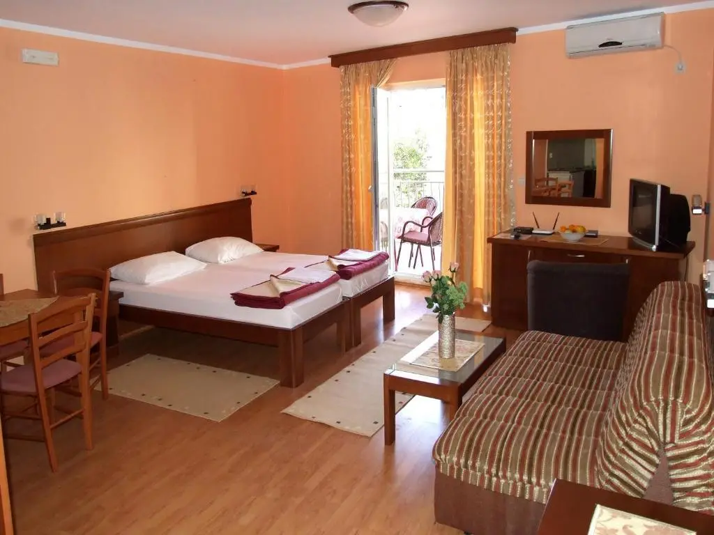 Петровац: Apartments Oaza 1