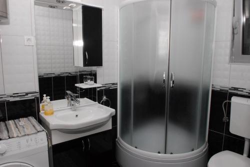 Доброта: Bjelica Apartments Kotor