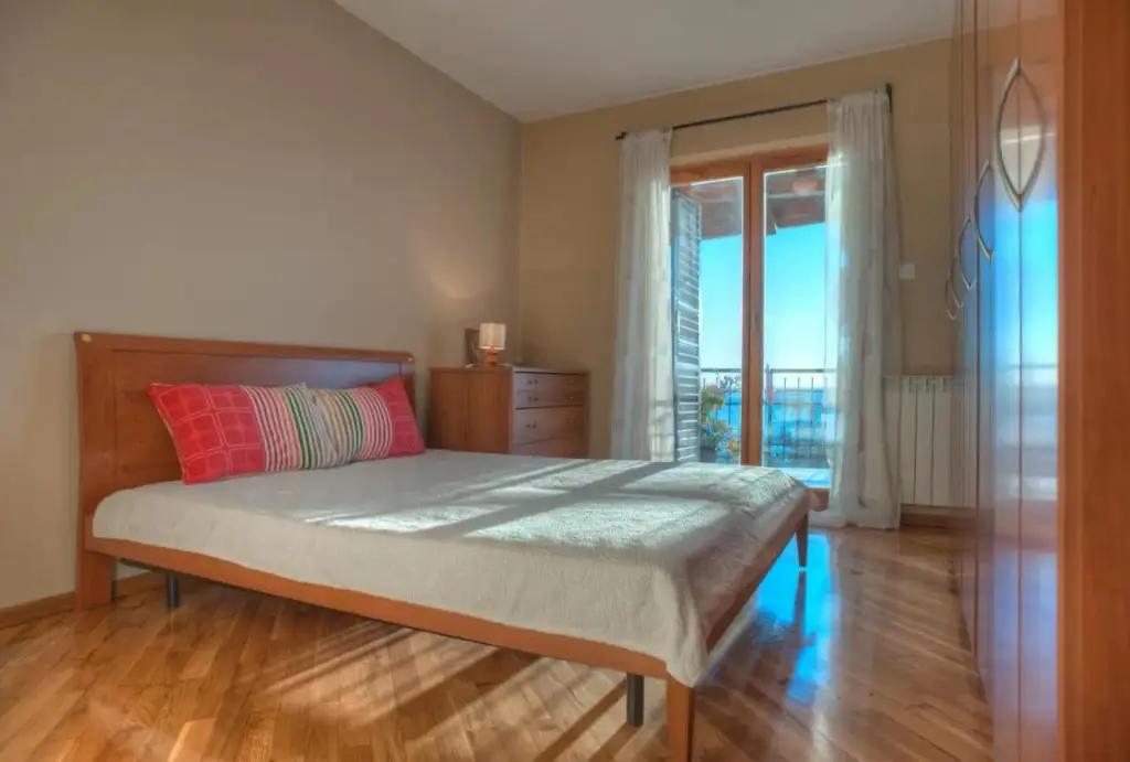 Свети-Стефан: Apartmani Živković