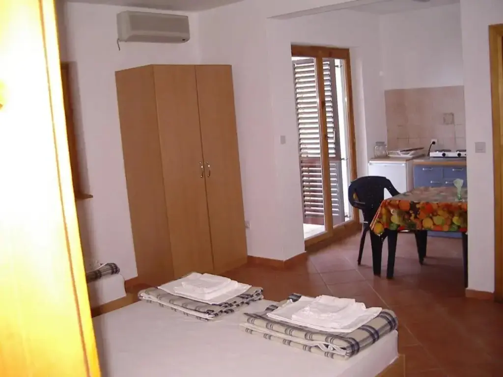 Свети-Стефан: Apartmani Živković