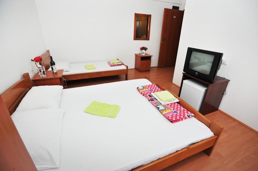 Игало: Hotel Kapri