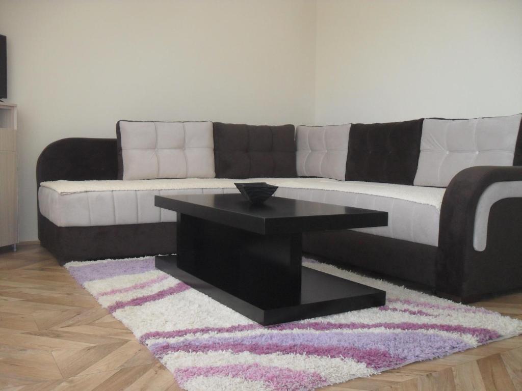 Жабляк: Guest House Baranin Pitomine