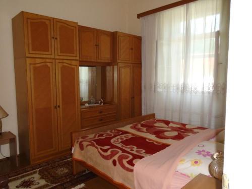 Тиват: House Marita